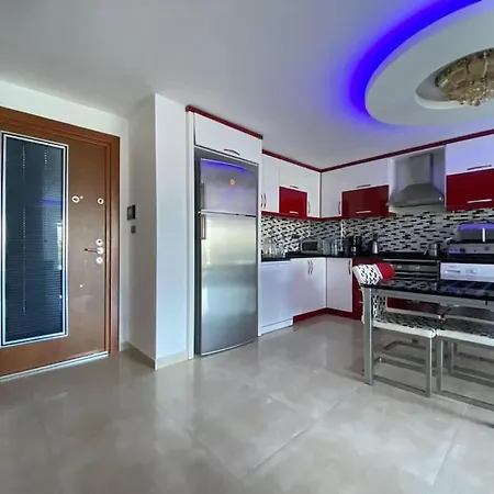 Denize Sifir Orman Manzarali 1+1 Apartament *