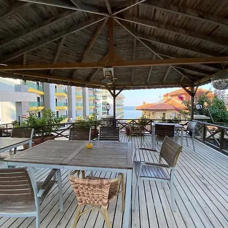 Denize Sifir Orman Manzarali 1+1 Alanya